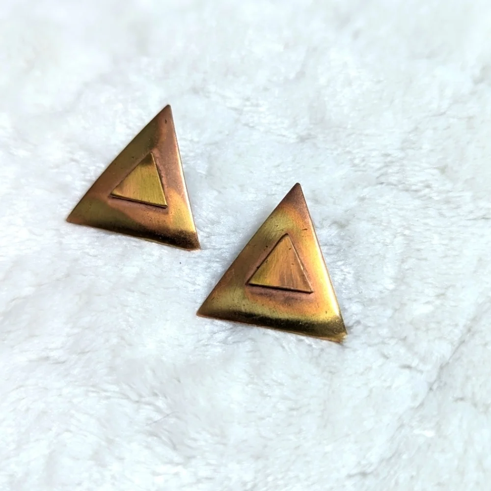 N/A earrings size hallmark